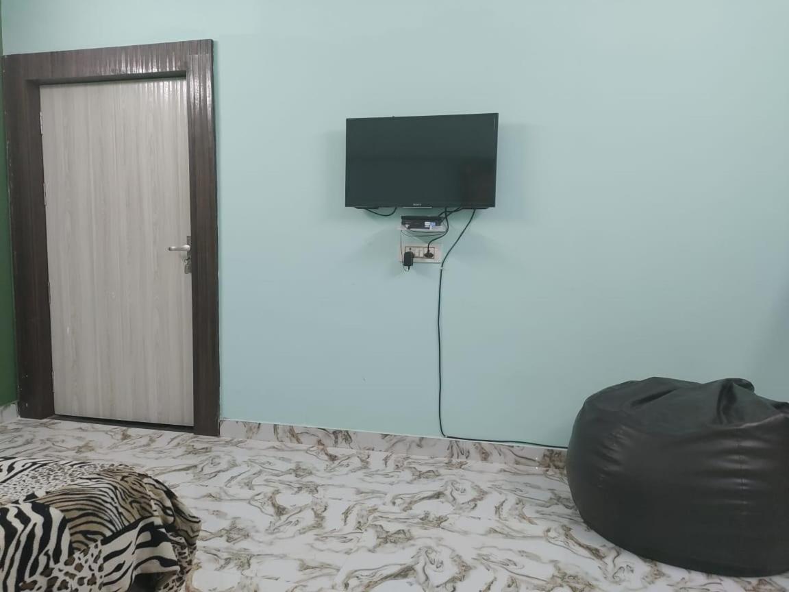 Banarasiya Apartment Varanasi Exterior photo