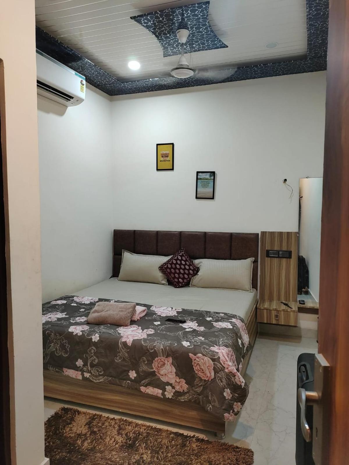 Banarasiya Apartment Varanasi Exterior photo